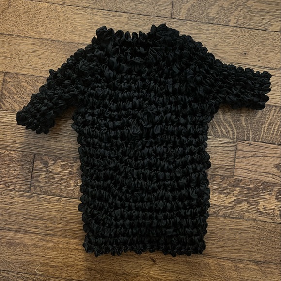 Black Popcorn Top - Picture 1 of 1